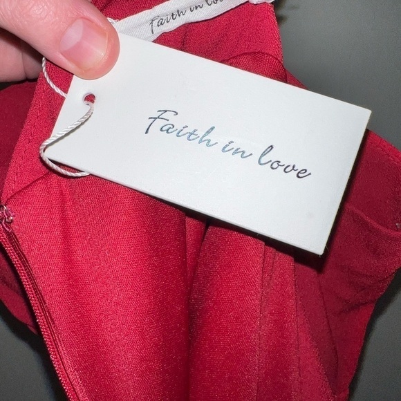 NWT Faith in Love Ladies Maroon Romper Size 10 - Picture 4 of 6
